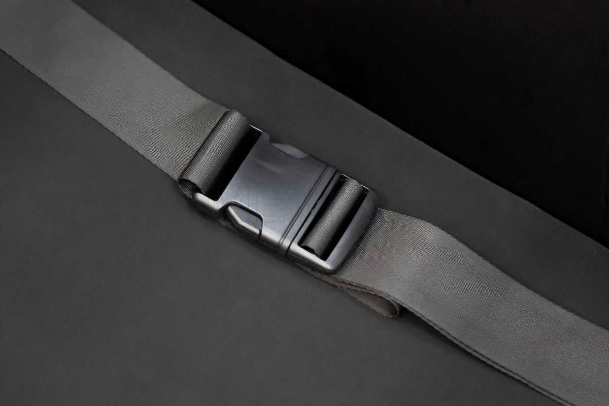 Кресло-коляска складная с электроприводом CARBONYX FLO 22346