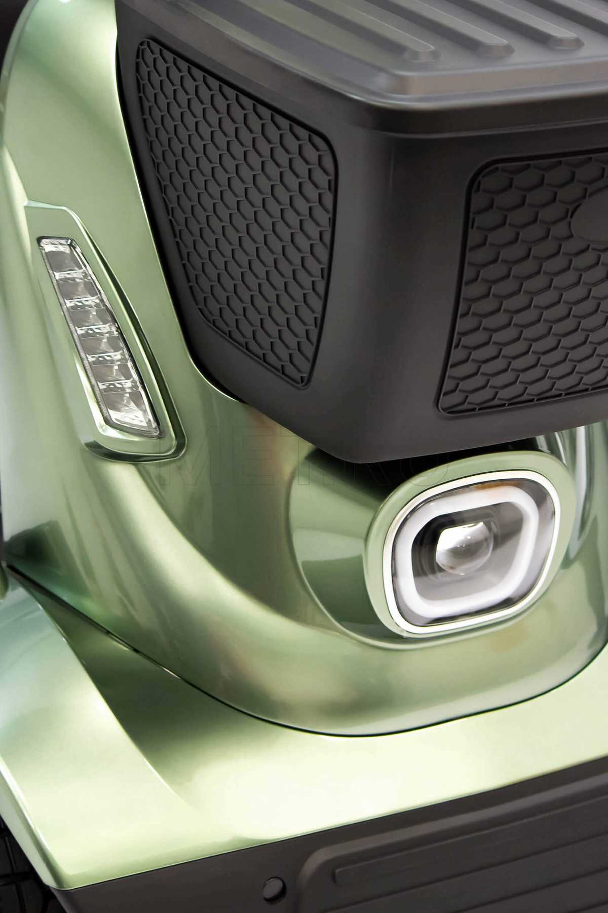 Электрический скутер MET EXPLORER TOUR 24764