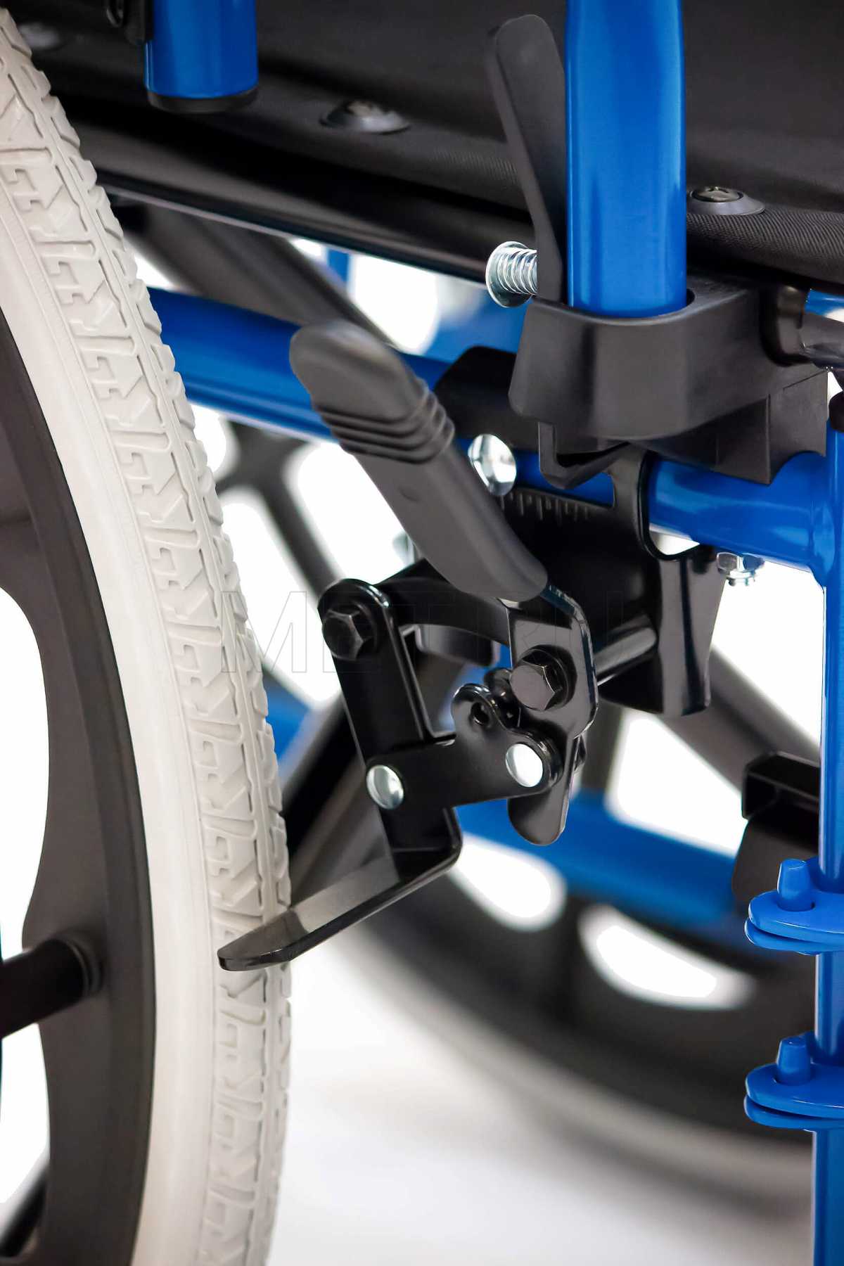 Механическое кресло-коляска детское MET СОНА 23044