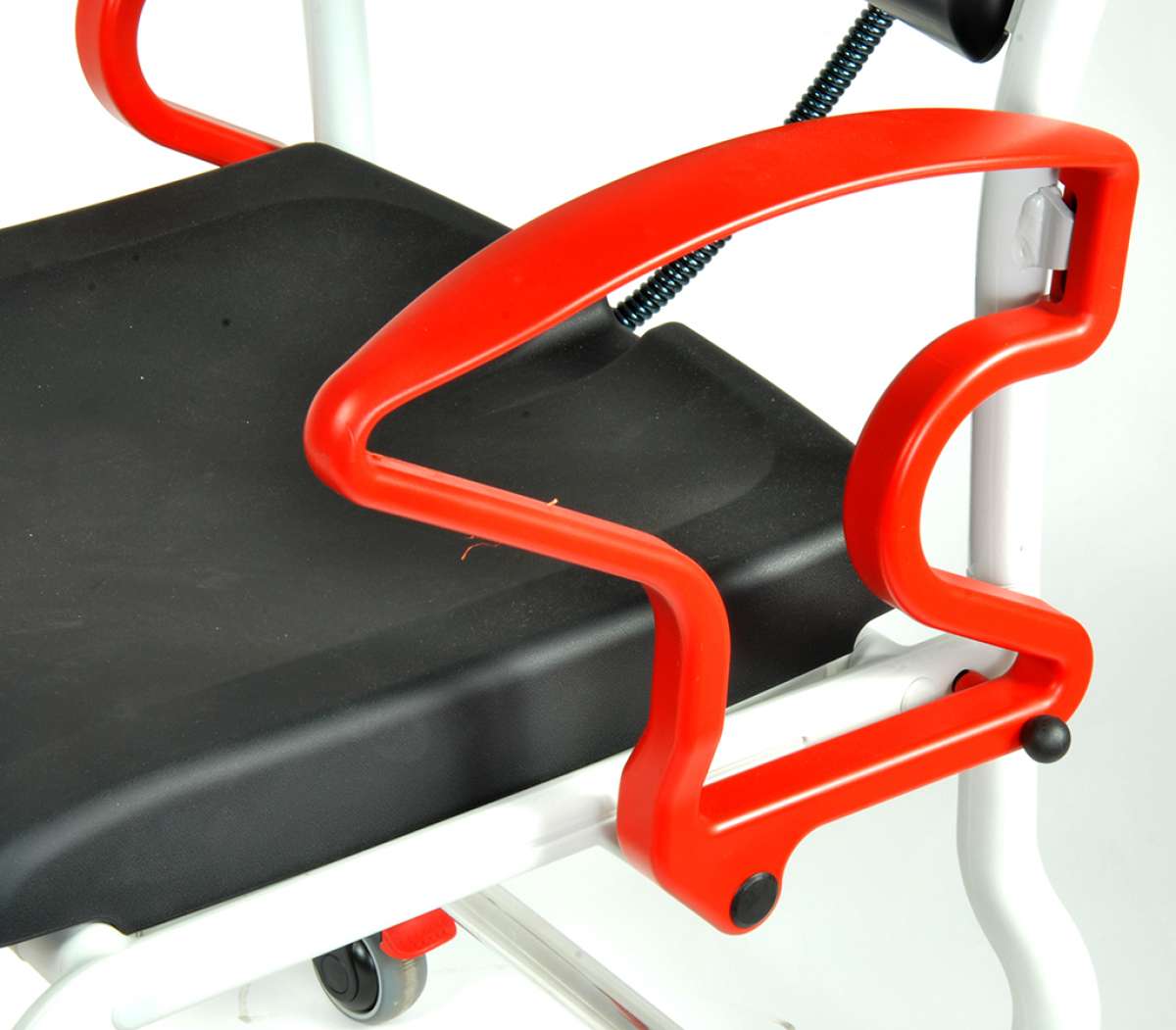 Кресло-стул с санитарным оснащением Фрейбург (с весами)