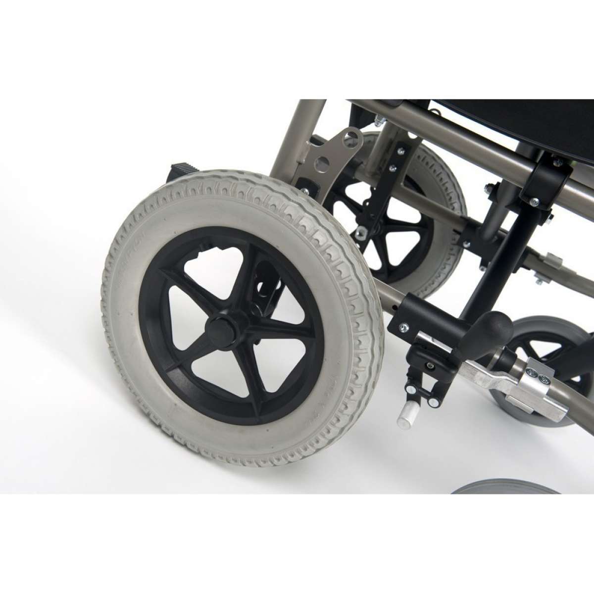 Инвалидное кресло-коляска V100