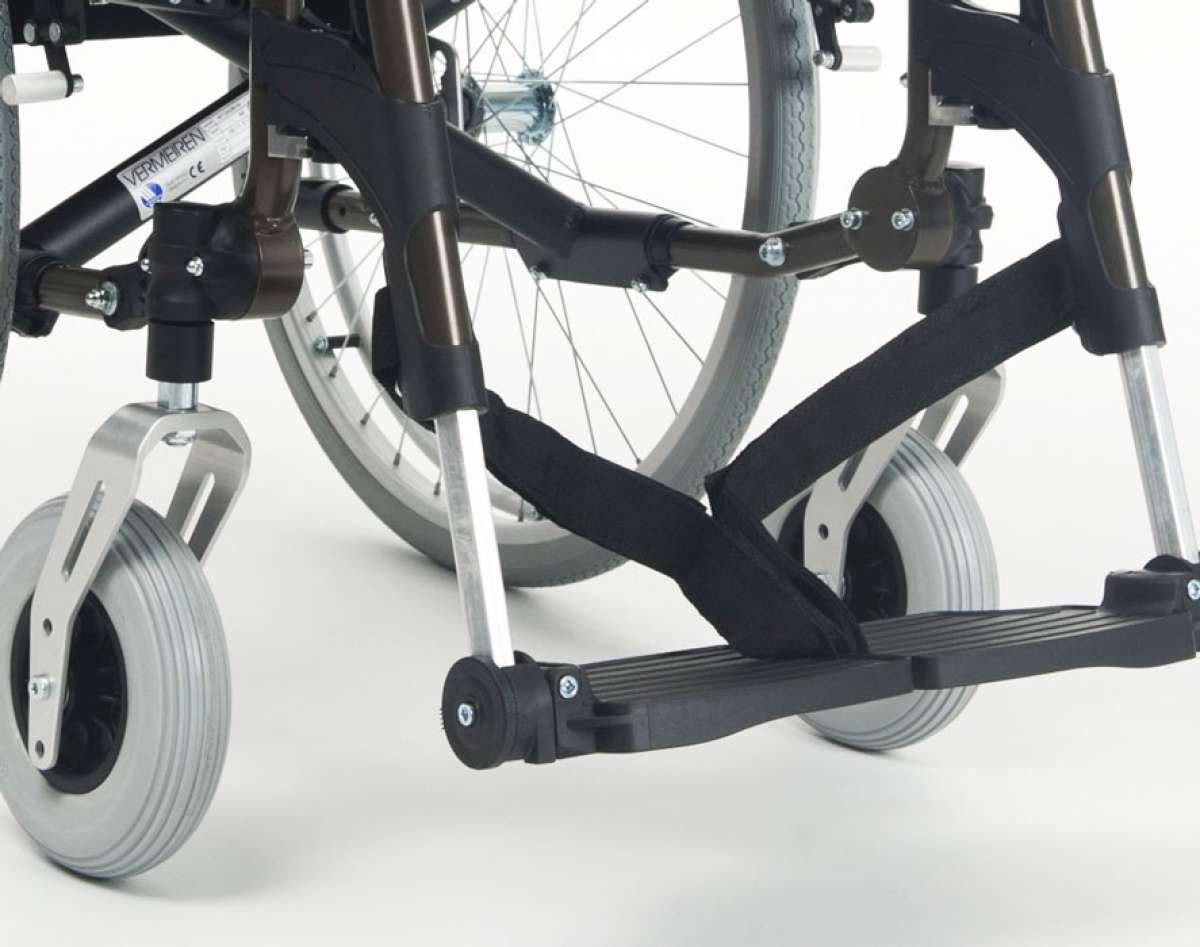 Инвалидное кресло-коляска Vermeiren V300 XL