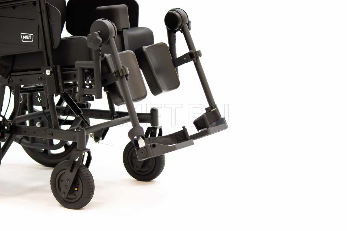 Механическое кресло-каталка МЕТ ECLIPSE B 23291