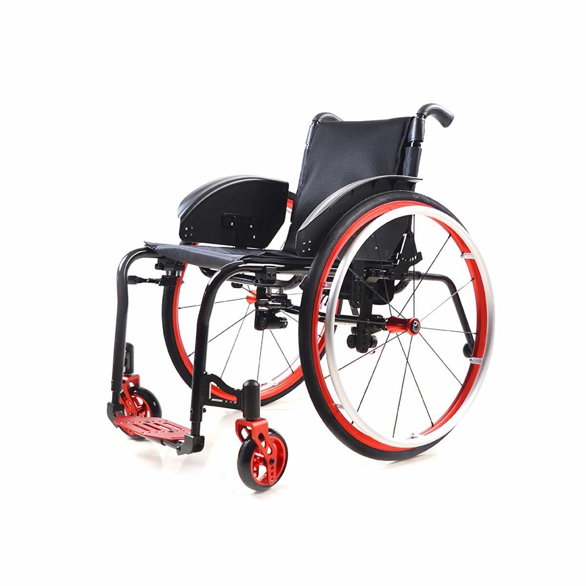 Активное кресло-коляcка со складной спинкой Omega Active 144